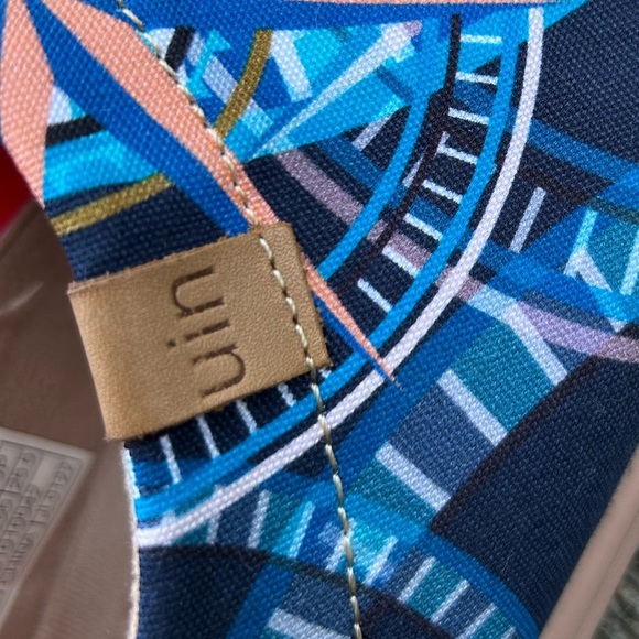 UIN Slip-On Canvas Shoes Men’s Size 8 Women’s 9.5 Compass Design Toledo Map Sole - Picture 14 of 17